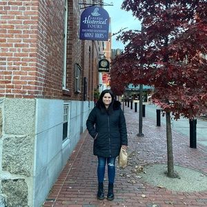 Meet your Posher, Jessica